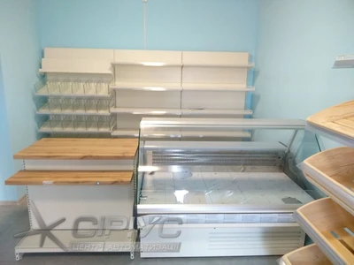 Продуктовий магазин —  (с. Вовчківці, Коломийський район, Івано-Франківська область)