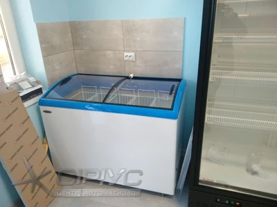 Продуктовий магазин —  (с. Вовчківці, Коломийський район, Івано-Франківська область)