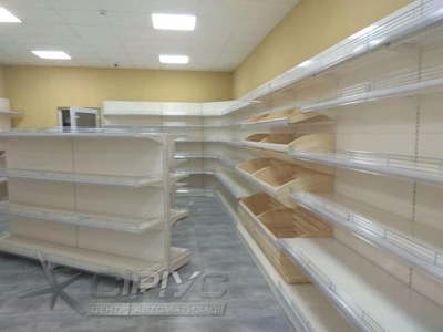 Продуктовий магазин —  (с. Кобаки, Косівський район, Івано-Франківська область)