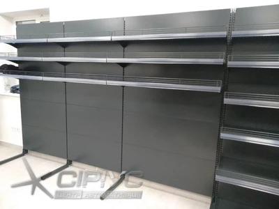 Продуктовий магазин —  (смт. Отинія, Коломийський р-н, Івано-Франківської обл.)