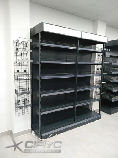 Продуктовий магазин —  (смт. Отинія, Коломийський р-н, Івано-Франківської обл.)