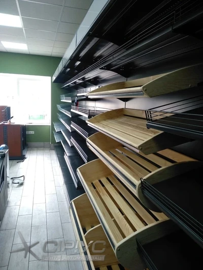 Микулин — Фірмовий магазин (смт. Микулинці, Тернопільської обл.)