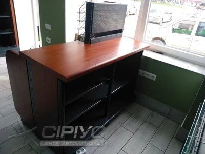 Микулин — Фірмовий магазин (смт. Микулинці, Тернопільської обл.)